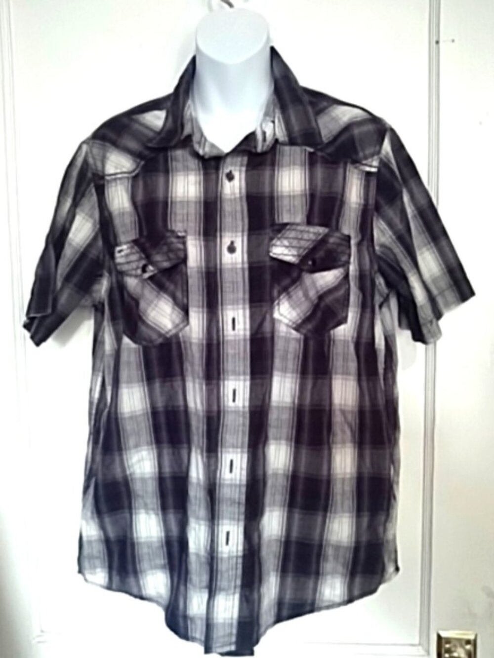 NO BOUNDARIES MENS PURPLE/WHITE BUTTON DOWN SHIRT
